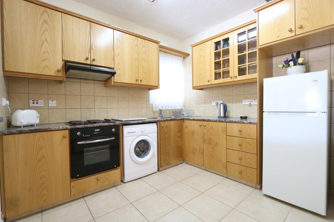 Paphos Gardens Apartment Екстер'єр фото